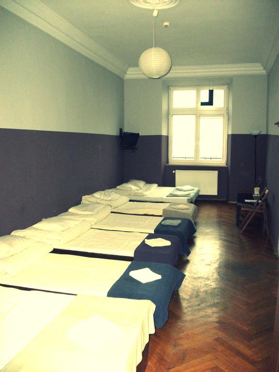 Hostel Rynek 7 Краків Екстер'єр фото