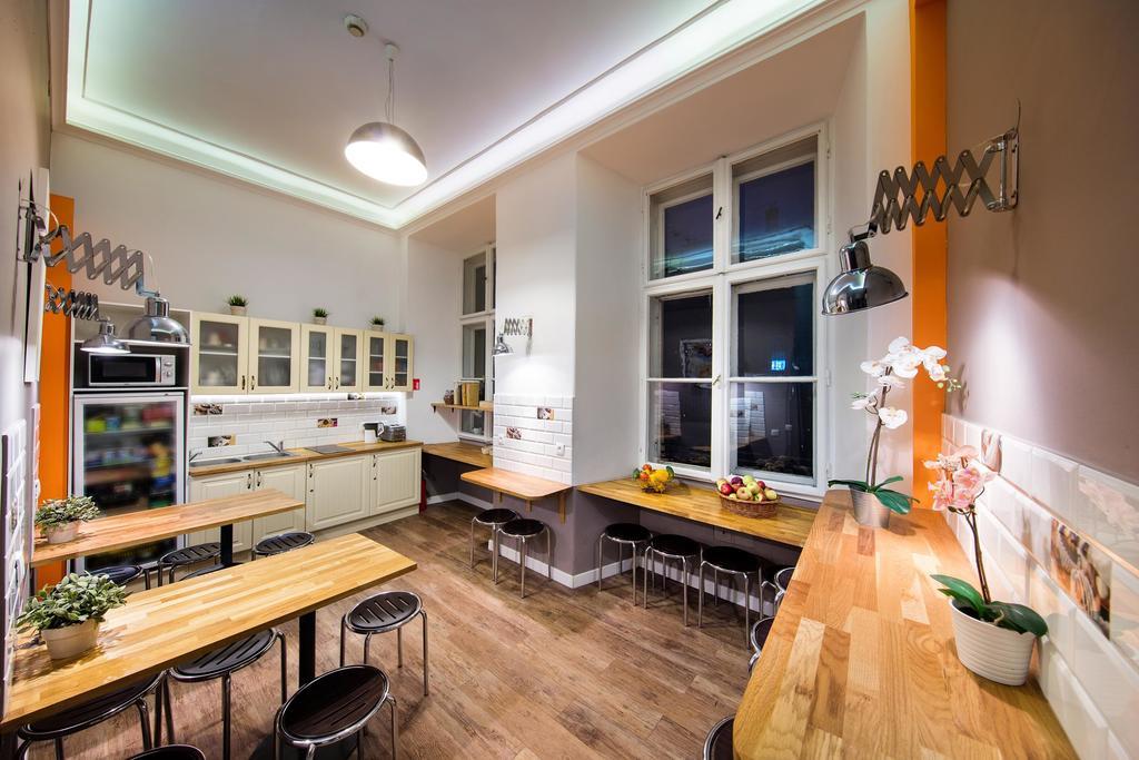 Hostel Rynek 7 Краків Екстер'єр фото